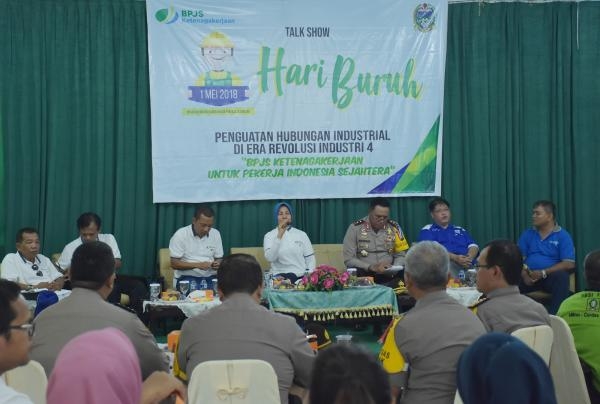 Buka Peringatan Hari Buruh Tingkat Provinsi Wagubsu Ajak Buruh Diskusi Bersama